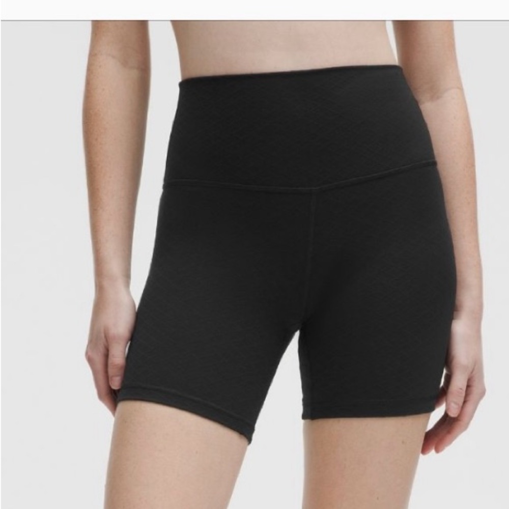 Like new! Lululemon Align High-Rise Bike Shorts, 8-inch inseam; size 4.